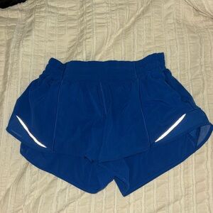 Lululemon Hotty Hot Shorts 2.5 Inch